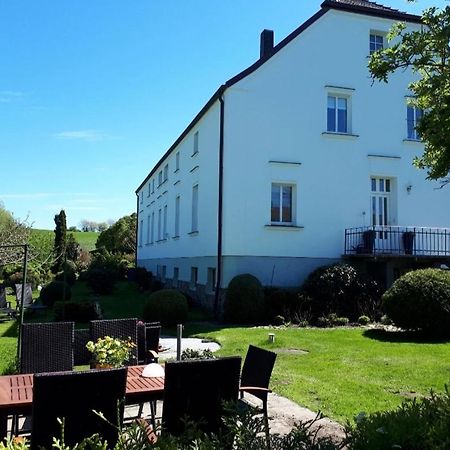 Altes Bauernhaus Im Gruenen Steffenshagen エクステリア 写真